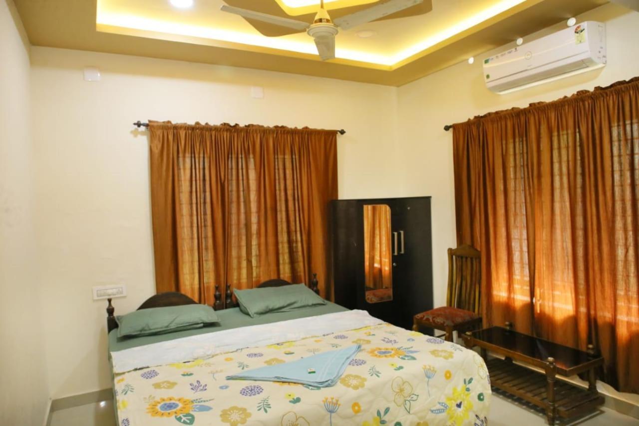 Alleppey Beach La Casa アーラップーザ県 エクステリア 写真