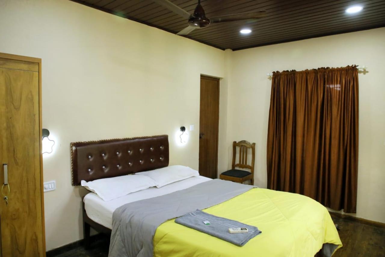 Alleppey Beach La Casa アーラップーザ県 エクステリア 写真